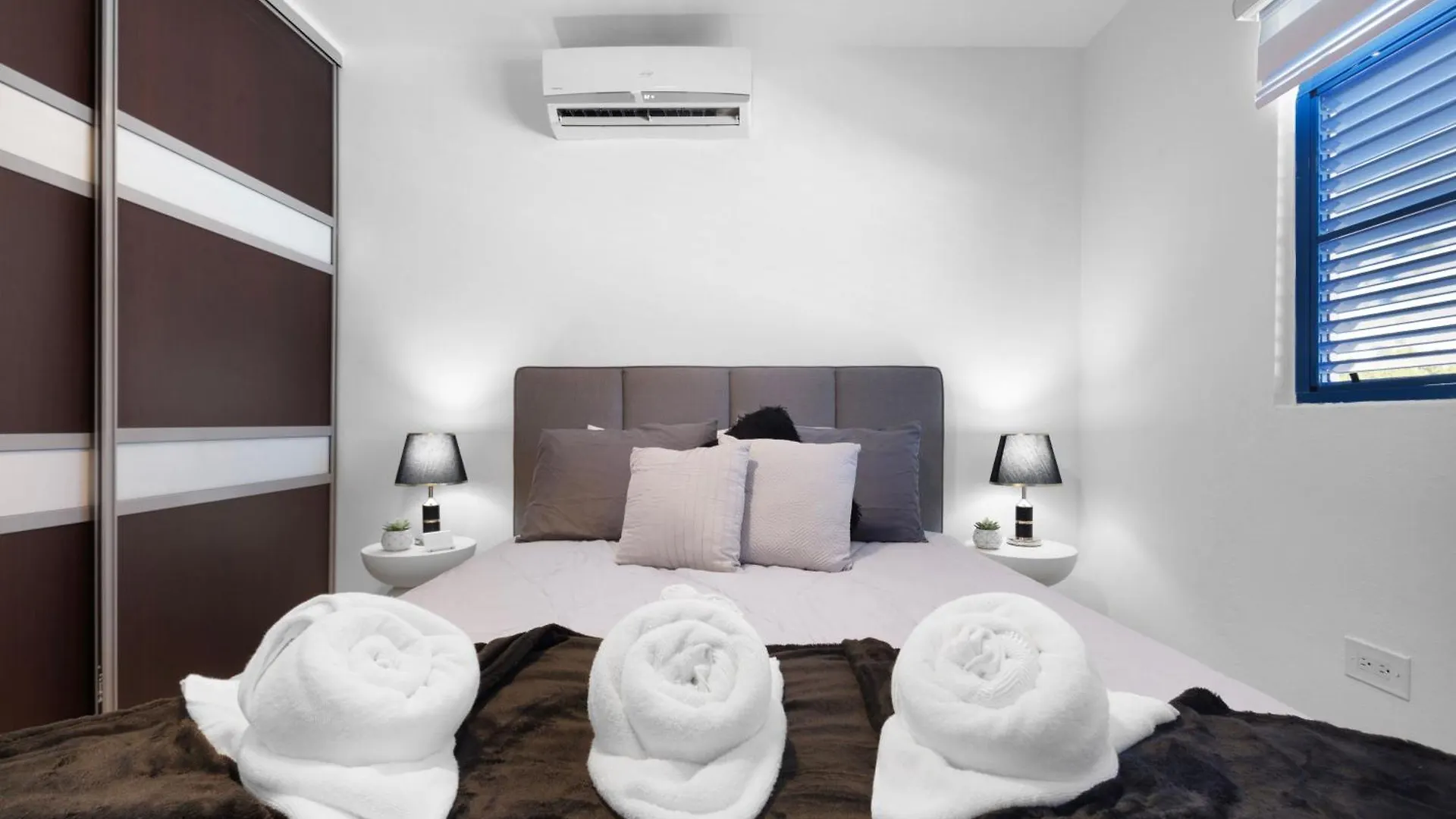 סן חואן City-View Balcony One-Bedroom Ph 4 Guests Mm6 פוארטו ריקו
