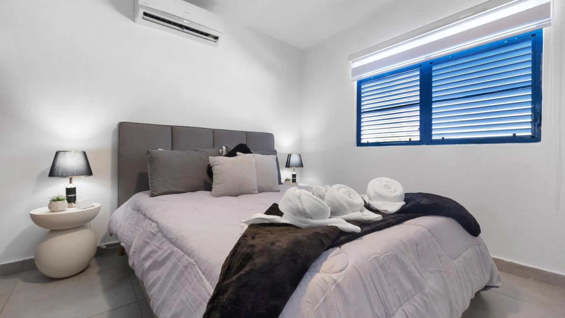 סן חואן City-View Balcony One-Bedroom Ph 4 Guests Mm6